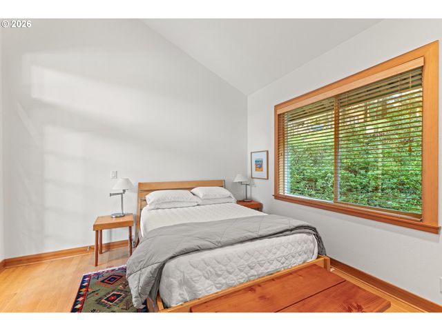 83416 PARKWAY Dr, Florence, OR 97439