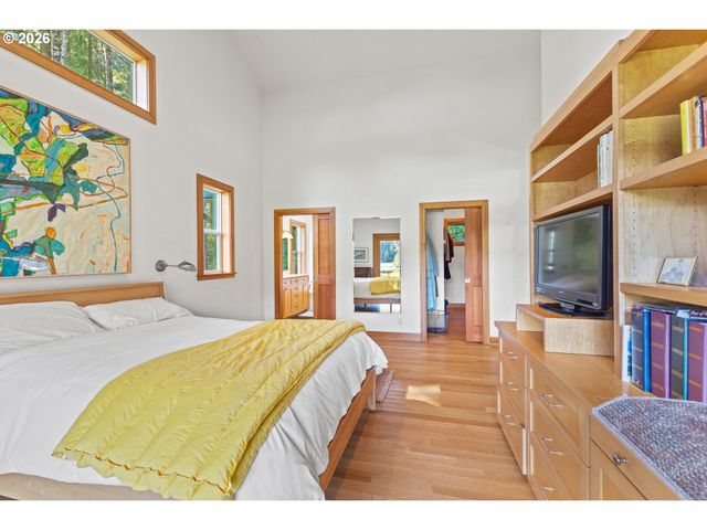 83416 PARKWAY Dr, Florence, OR 97439