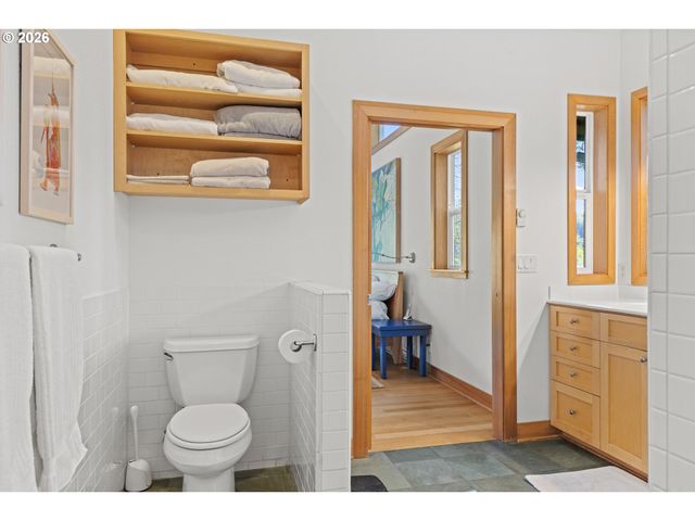 83416 PARKWAY Dr, Florence, OR 97439