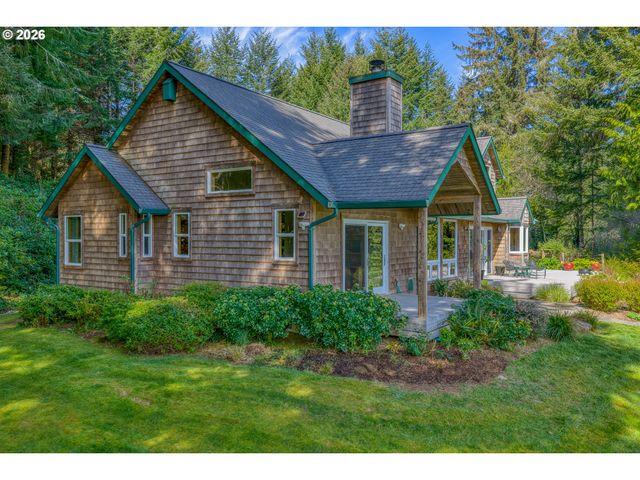 83416 PARKWAY Dr, Florence, OR 97439