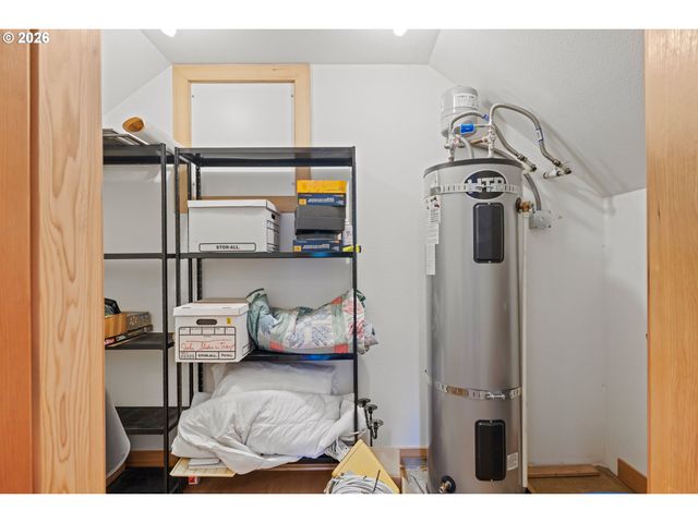 83416 PARKWAY Dr, Florence, OR 97439