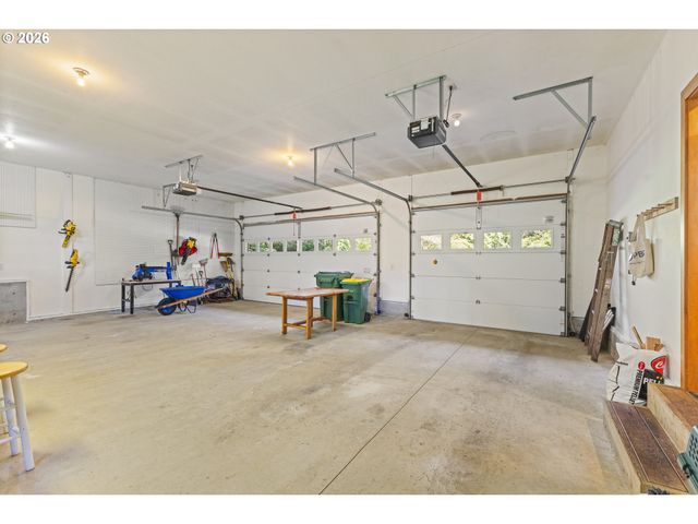 83416 PARKWAY Dr, Florence, OR 97439