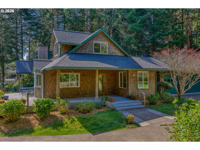 83416 PARKWAY Dr, Florence, OR 97439