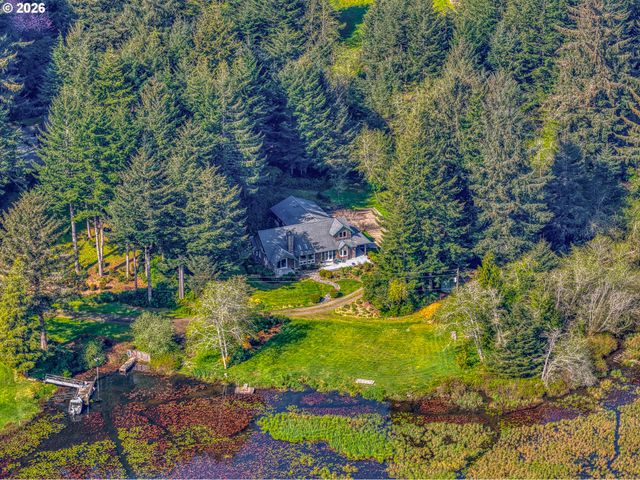 83416 PARKWAY Dr, Florence, OR 97439