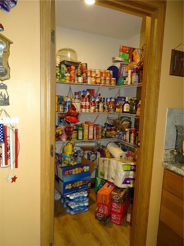 15915 Eisenhower Road, Leavenworth, KS 66048