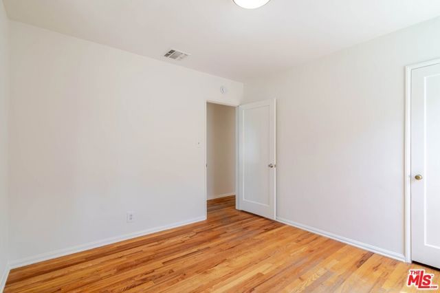 4950 Newcastle Avenue, Encino (los Angeles), CA 91316