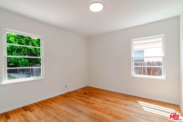 4950 Newcastle Avenue, Encino (los Angeles), CA 91316