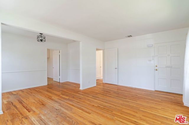 4950 Newcastle Avenue, Encino (los Angeles), CA 91316