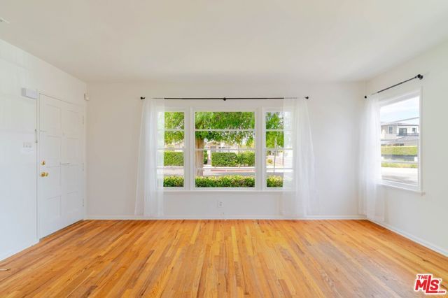 4950 Newcastle Avenue, Encino (los Angeles), CA 91316