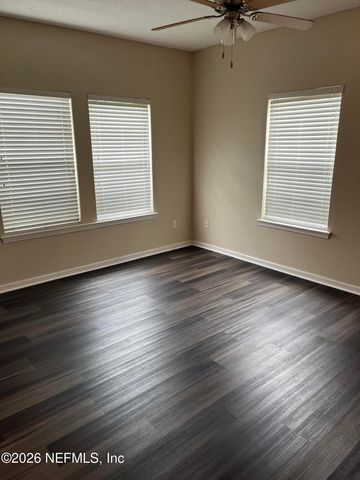 575 OAKLEAF PLANTATION Parkway 901, Orange Park, FL 32065