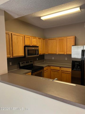 575 OAKLEAF PLANTATION Parkway 901, Orange Park, FL 32065