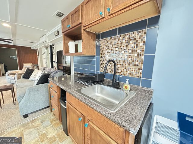 6 Grove Lane, Cleveland, GA 30528