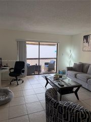 13789 SW 66th St 283F, Miami, FL 33183