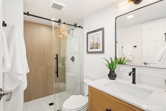 1817 220th Place NE, Sammamish, WA 98074