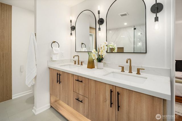 1817 220th Place NE, Sammamish, WA 98074