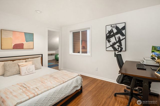 1817 220th Place NE, Sammamish, WA 98074