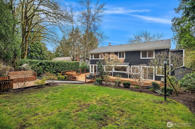1817 220th Place NE, Sammamish, WA 98074