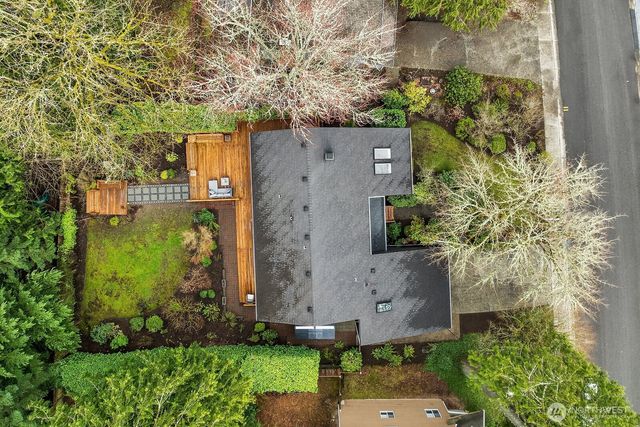 1817 220th Place NE, Sammamish, WA 98074