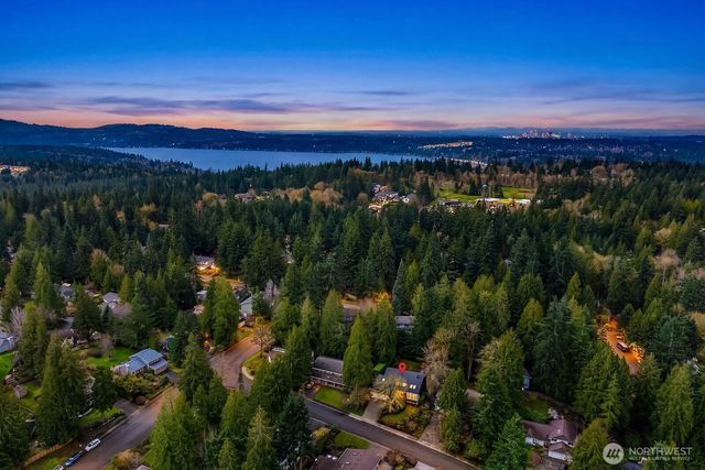 1817 220th Place NE, Sammamish, WA 98074