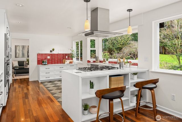 1817 220th Place NE, Sammamish, WA 98074