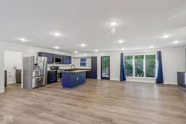 3215 Kenilworth Drive, Indianapolis, IN 46228