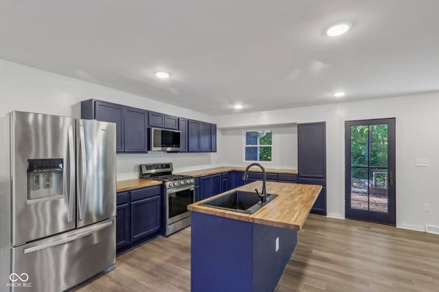 3215 Kenilworth Drive, Indianapolis, IN 46228