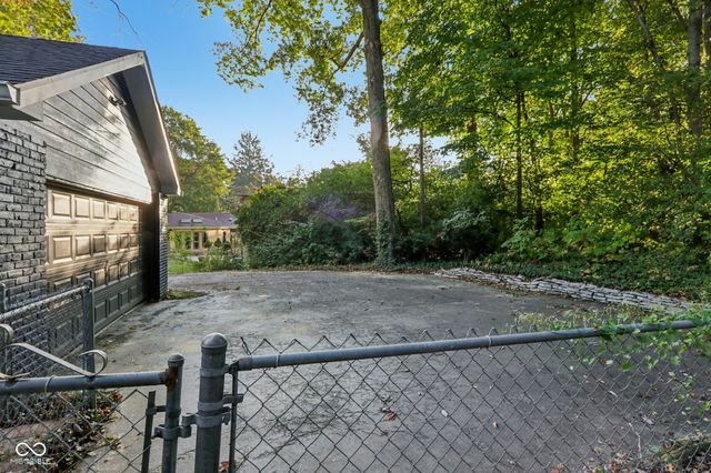 3215 Kenilworth Drive, Indianapolis, IN 46228