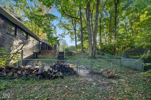 3215 Kenilworth Drive, Indianapolis, IN 46228