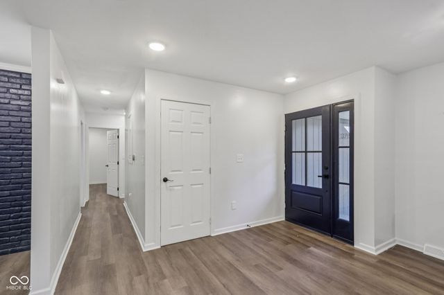 3215 Kenilworth Drive, Indianapolis, IN 46228