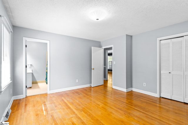 100 Sumter Street, Clinton, SC 29325