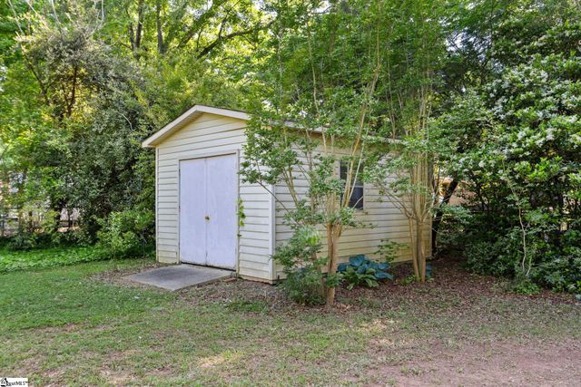 100 Sumter Street, Clinton, SC 29325