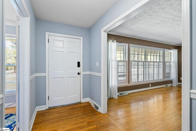 100 Sumter Street, Clinton, SC 29325