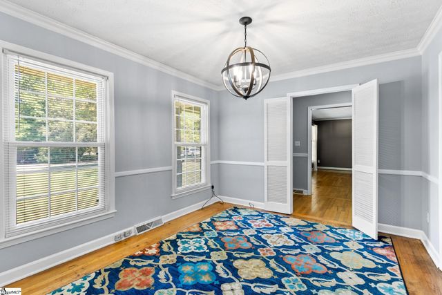100 Sumter Street, Clinton, SC 29325