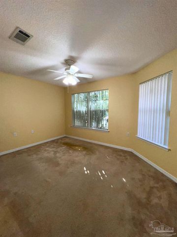 9018 Camelot Pl, Pensacola, FL 32506