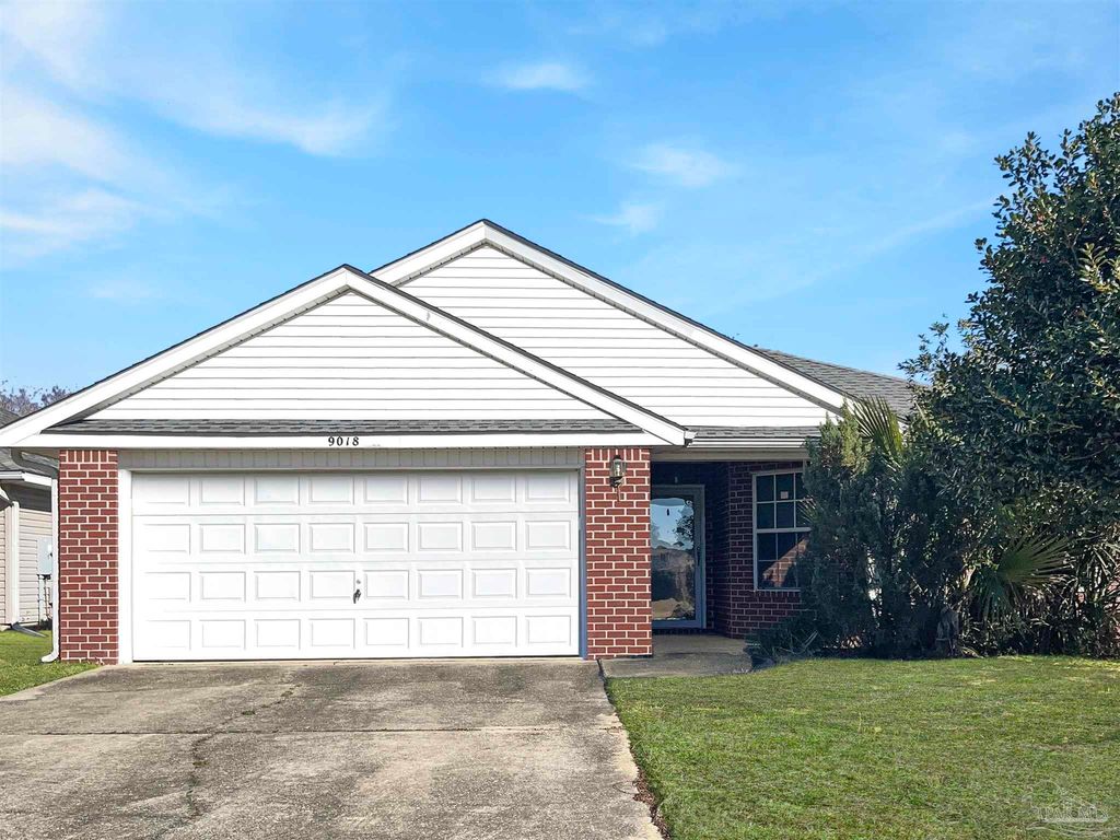 9018 Camelot Pl, Pensacola, FL 32506