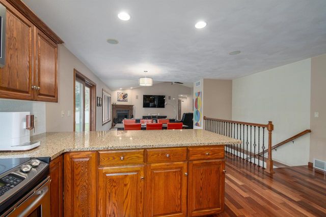 W2416 SNOWBERRY DRIVE, Appleton, WI 54915