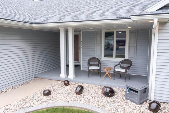 W2416 SNOWBERRY DRIVE, Appleton, WI 54915