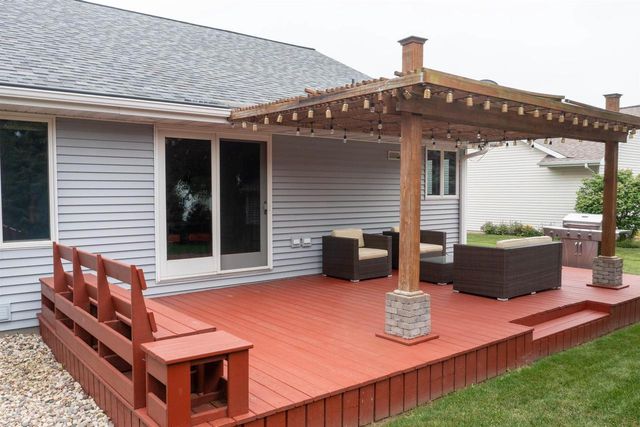 W2416 SNOWBERRY DRIVE, Appleton, WI 54915