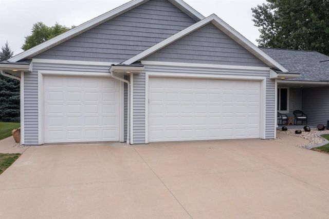W2416 SNOWBERRY DRIVE, Appleton, WI 54915