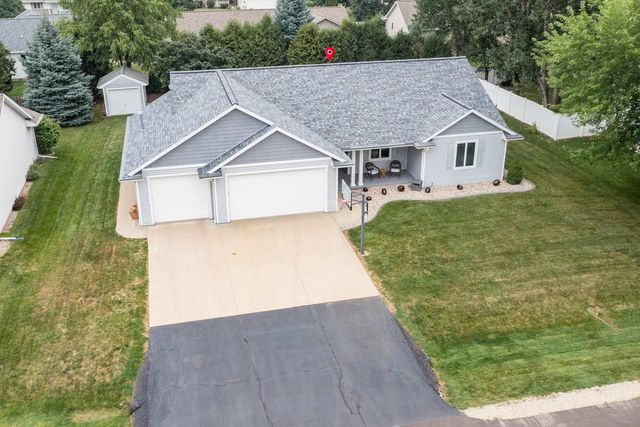 W2416 SNOWBERRY DRIVE, Appleton, WI 54915