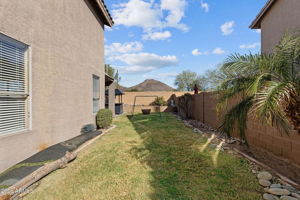 Image 29 of property listing at 25815 N 67TH Drive, Peoria, AZ 85383