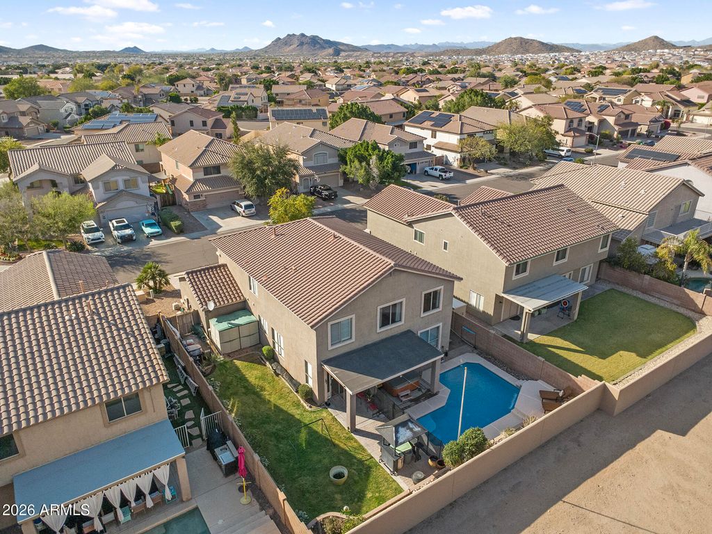 Image 31 of property listing at 25815 N 67TH Drive, Peoria, AZ 85383
