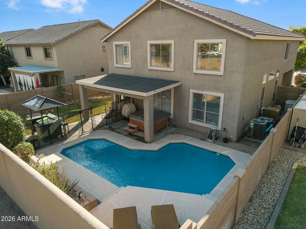 Image 32 of property listing at 25815 N 67TH Drive, Peoria, AZ 85383