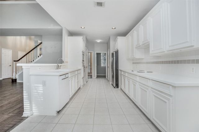 122 Crystal Reef Drive, League City, TX 77573