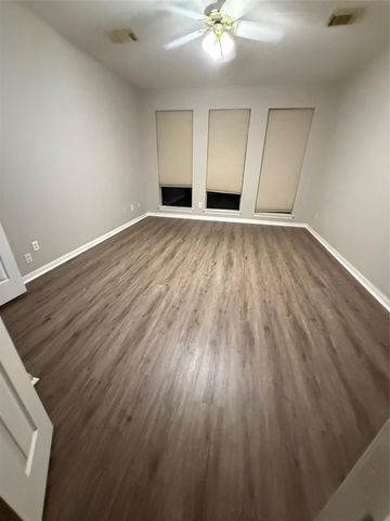 122 Crystal Reef Drive, League City, TX 77573