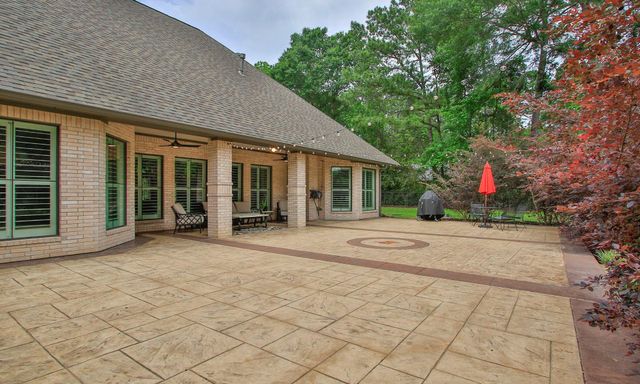 11633 Kingford Drive, Montgomery, TX 77316