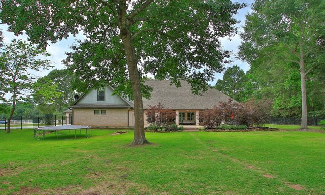 11633 Kingford Drive, Montgomery, TX 77316