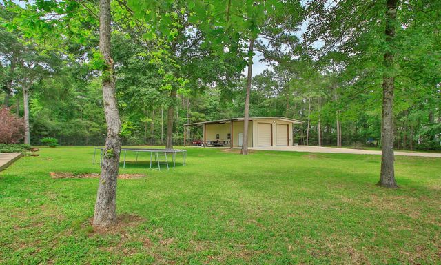 11633 Kingford Drive, Montgomery, TX 77316