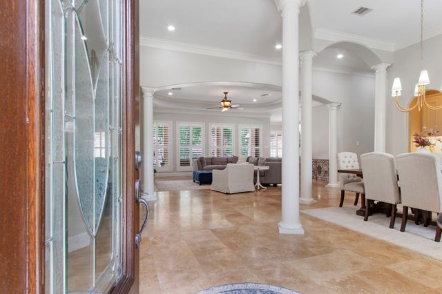 11633 Kingford Drive, Montgomery, TX 77316