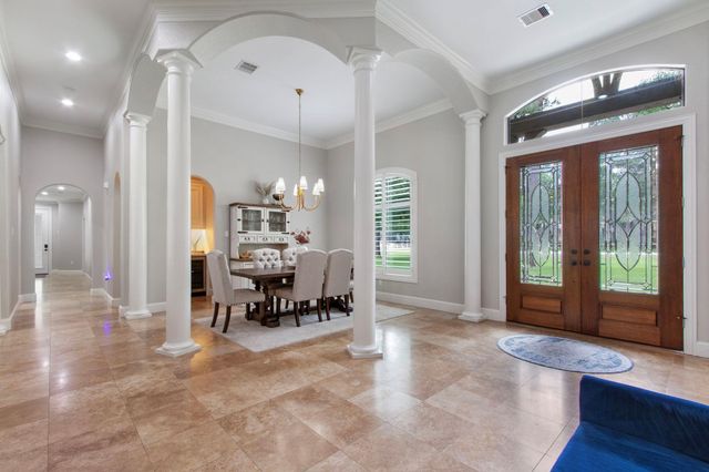 11633 Kingford Drive, Montgomery, TX 77316